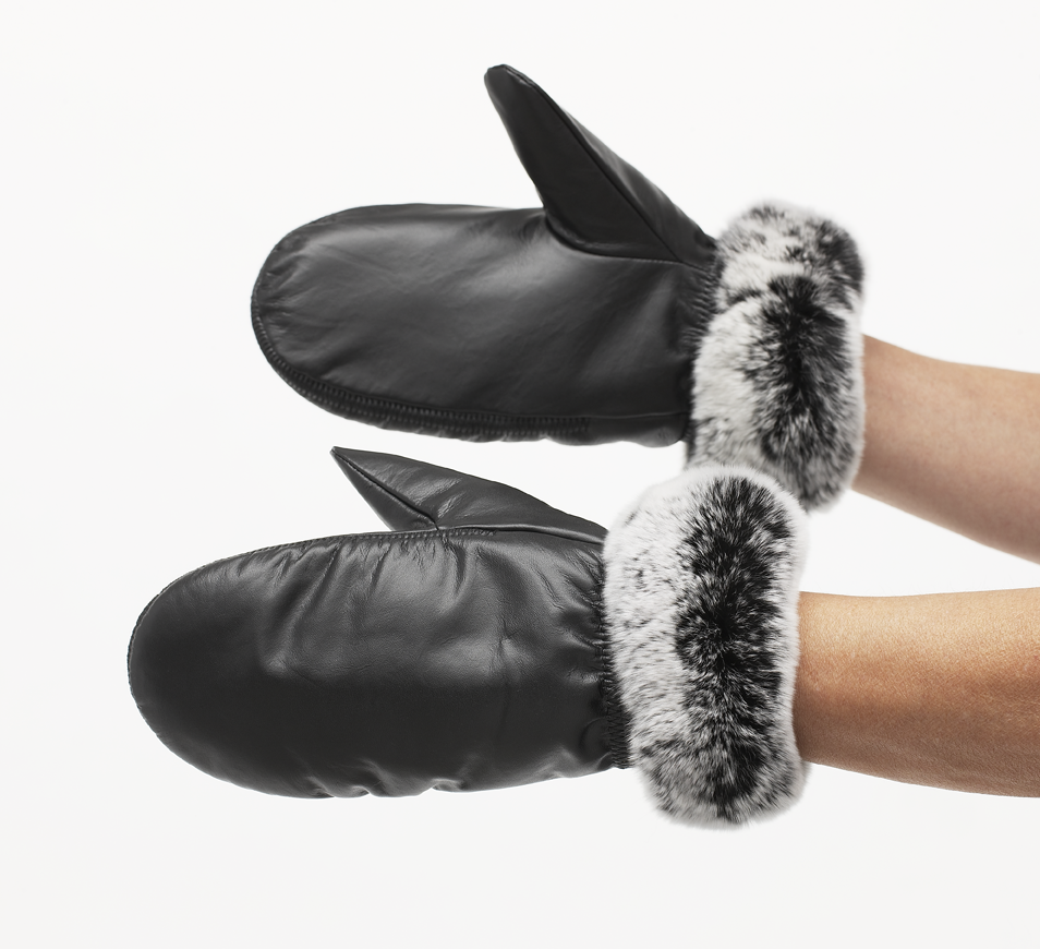 Luffer i skind og imiteret kanin.